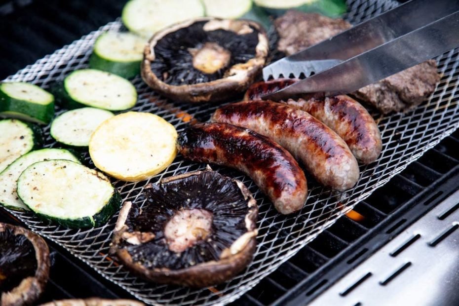 Best Disposable Grills for Outdoors & Camping